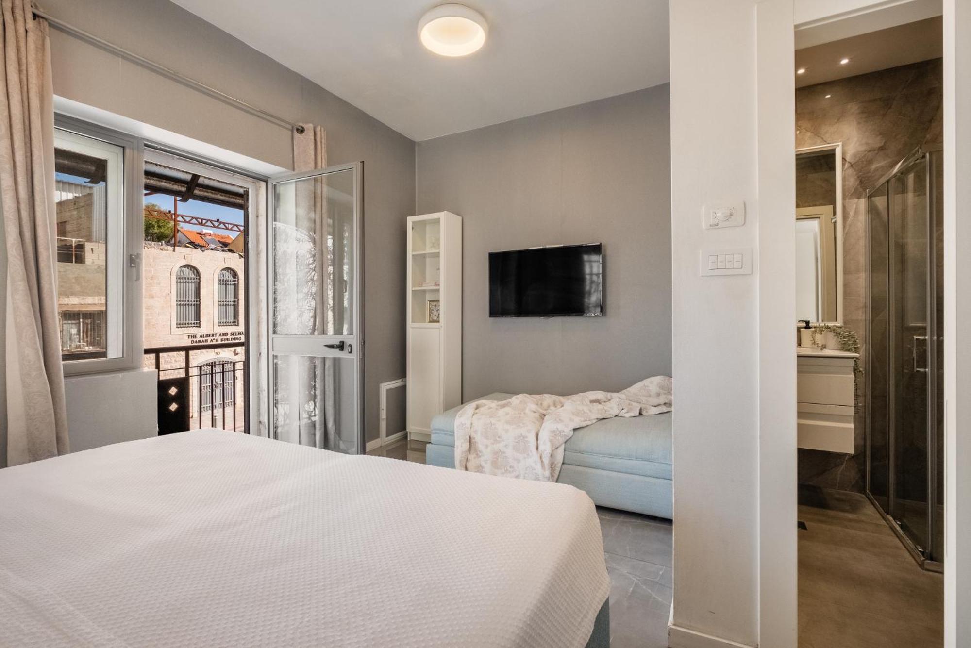 Dinning Room, Bedroom And Balcony Jeruzalem Buitenkant foto